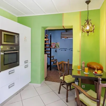 Ioli's - Medieval Town